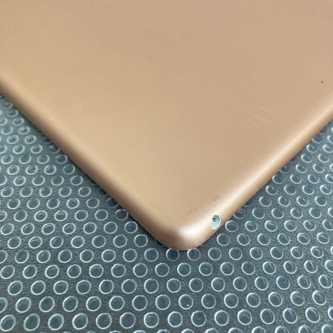 761 外観美品☆電池最良好☆iPad8 第8世代 32GB WIFIモデル☆