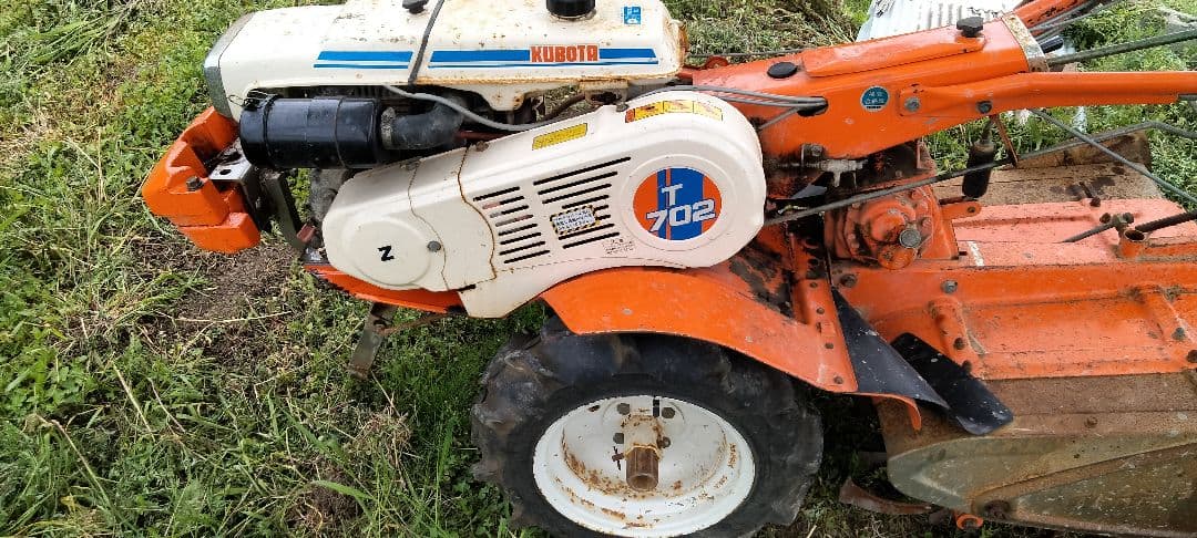 京都市　クボタ　T702 ガソリンエンジン式　耕運機