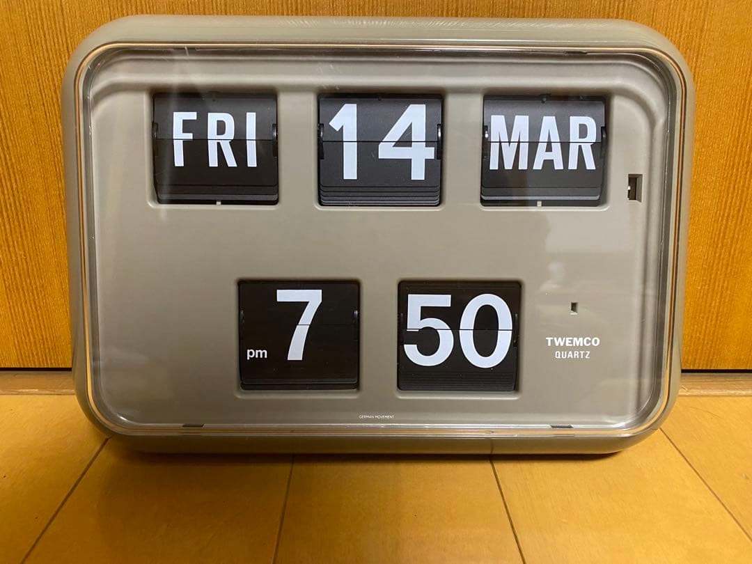 TWEMCO トゥエンコ　パタパタ時計　時計　壁掛け時計