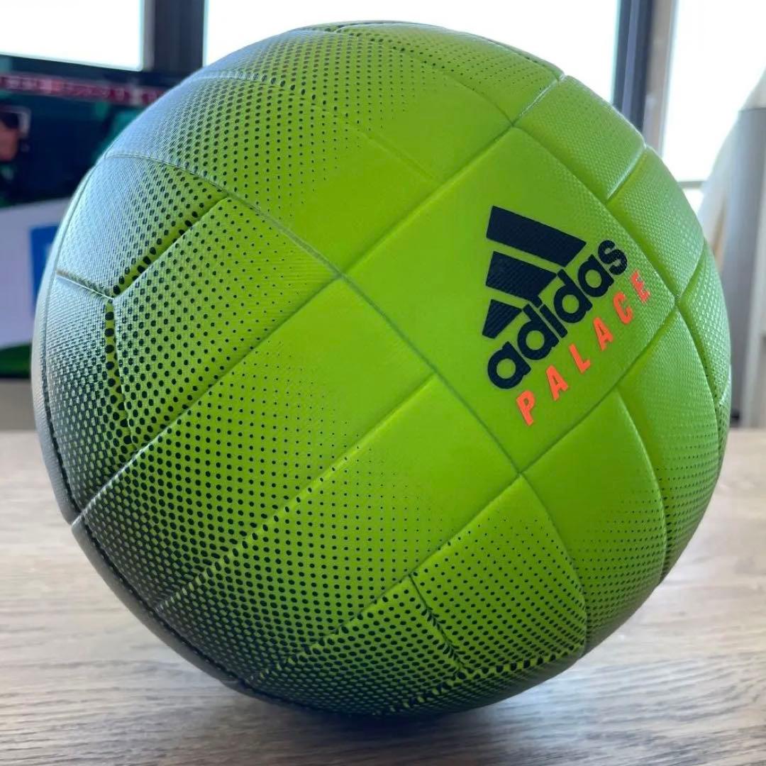 PALACE × JUVENTUS ×adidasトリプルコラボボール