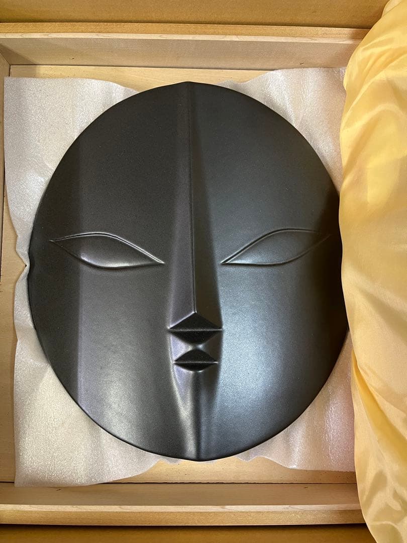 太陽の顔　黒い太陽　岡本太郎　冊子、色紙付き 信楽焼　万博　置物