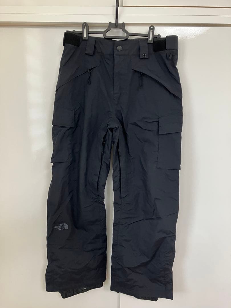 ＴＨＥ ＮＯＲＴＨ　ＦＡＣＥ　ノースフェイス上下スキースノボウェア　おまけ付き