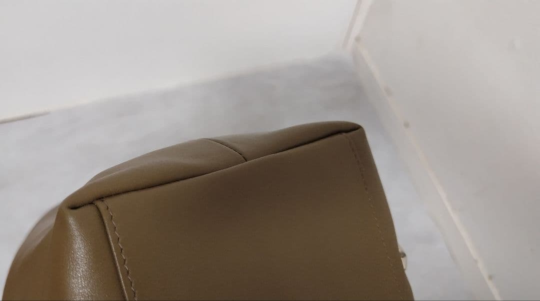 お値下げ【新品】JIMMY CHOO ジミーチュウ バッグ カーキ ピムリコ