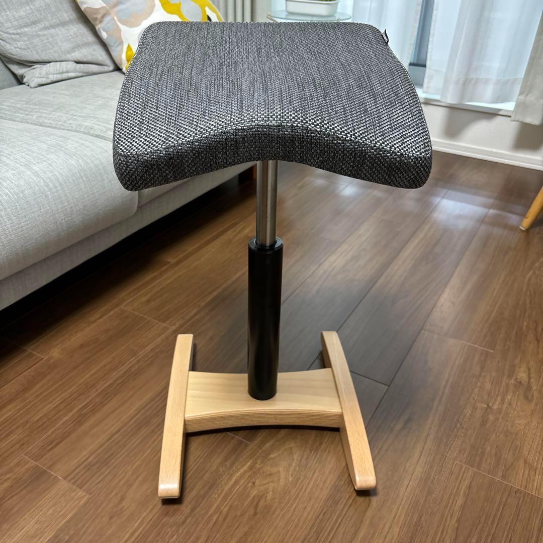 美品バランスシナジー 椅子 デスクチェア　サカモトハウス