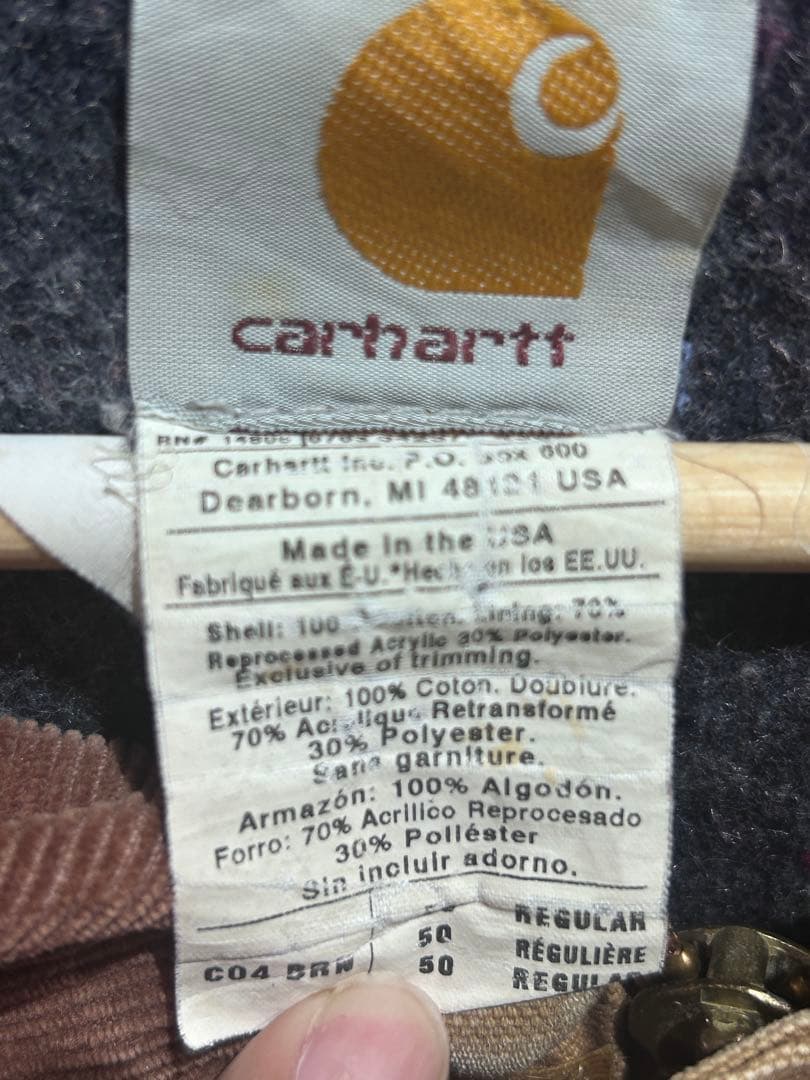 Carhartt ブラウンジャケット フロントポケット付き