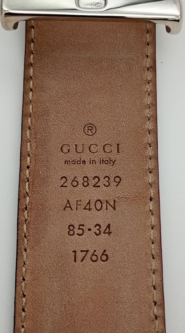【バスティー】GUCCI レザー ベルト　型番268239