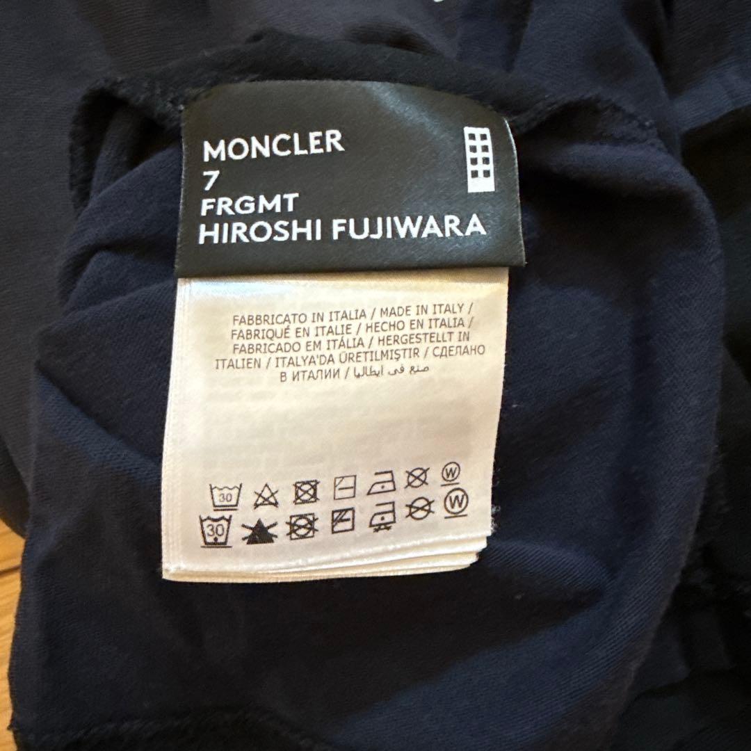 モンクレール　長袖　Tシャツ