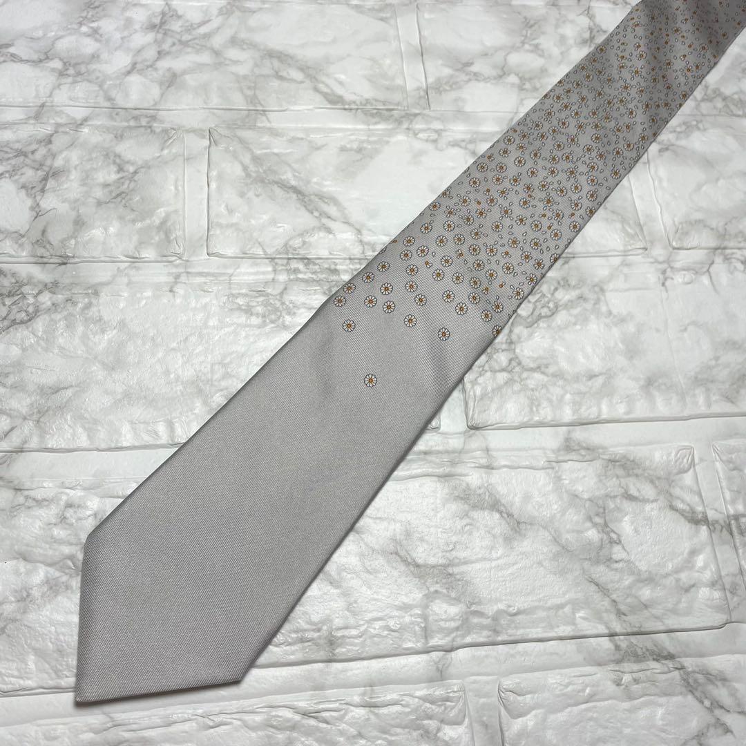 エルメス　HERMES ネクタイ　グレー　花　フラワー　ソリッドタイ　スーツ