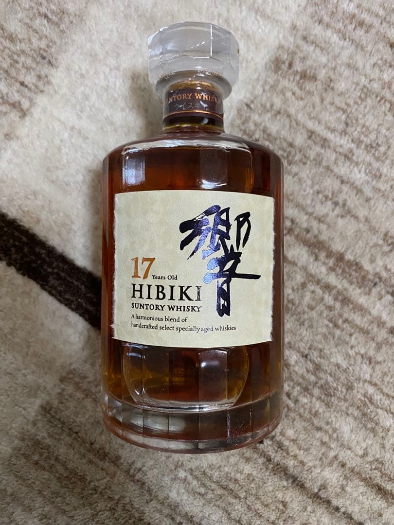響　HIBIKI 17 Years Old Suntory Whisky