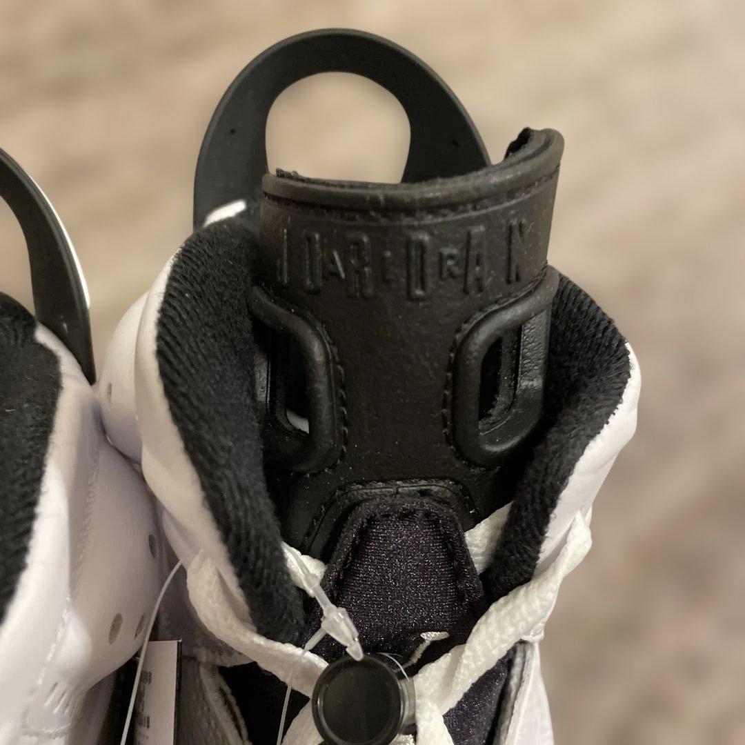 27㎝新品エアジョーダン6　オレオ　30,000円Air ホワイト/ブラック