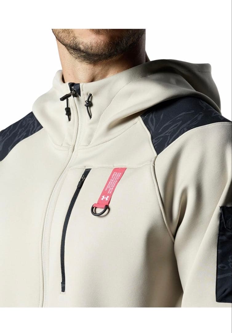 UNDER ARMOUR トレーニングウェア　セットアップ　上下セット