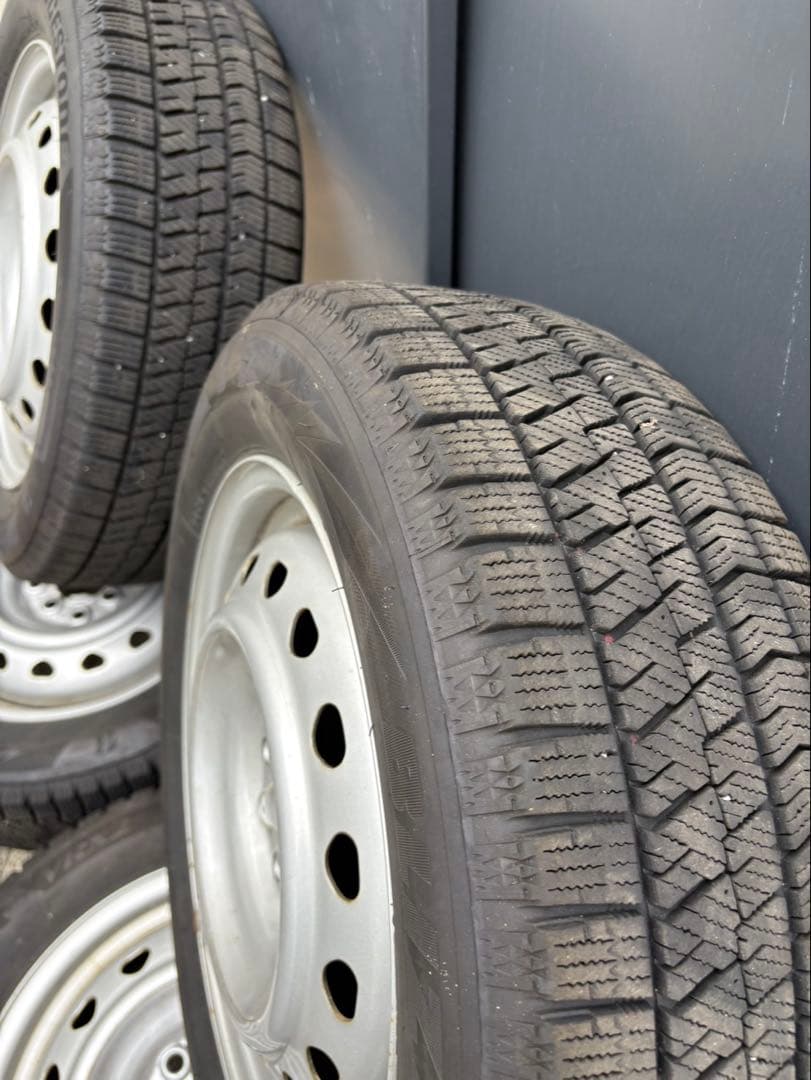 BRIDGESTONE BLIZZAK 185/60R15 4本セット