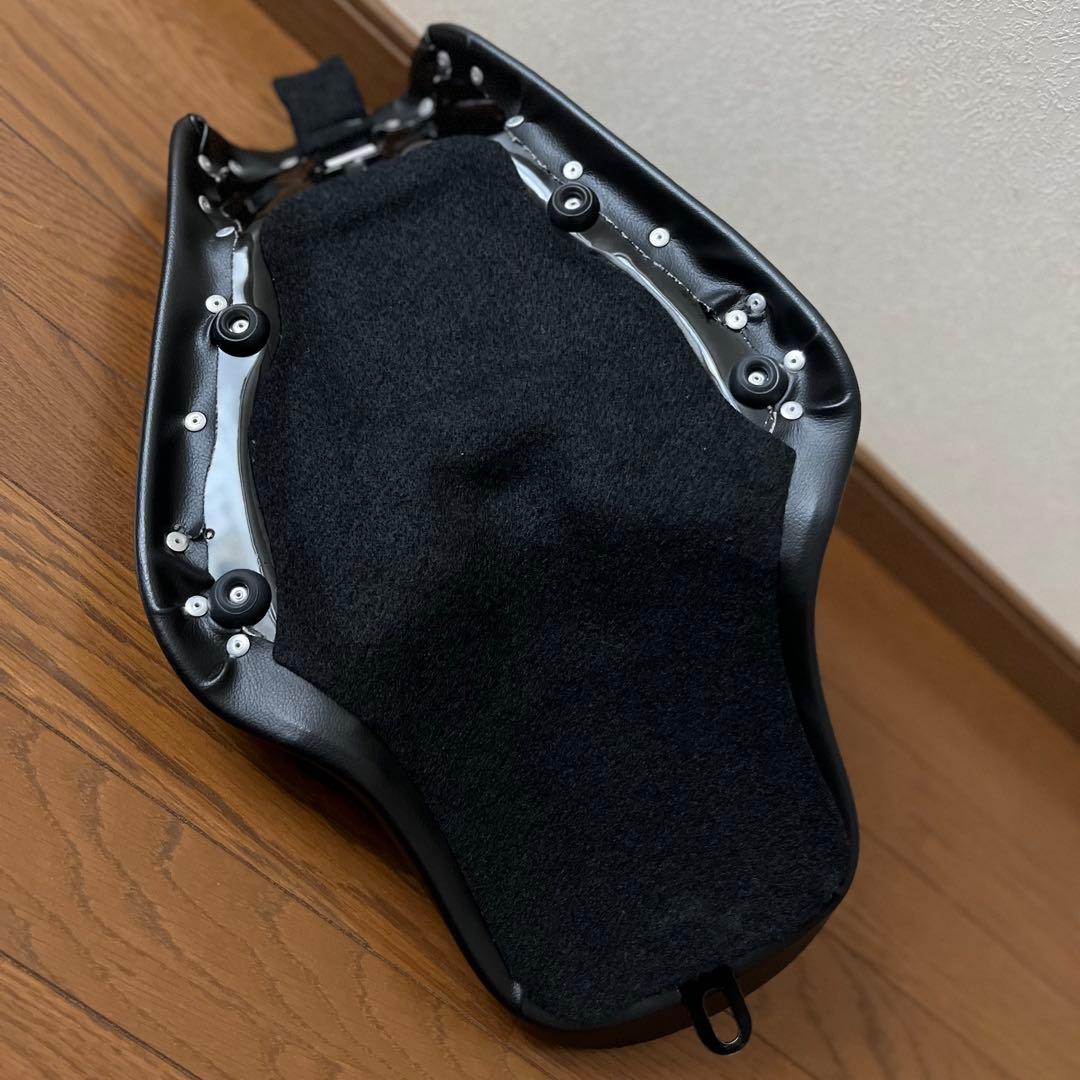 SOLO VILLAINシート ハーレーダビッドソン(スポーツスター用)