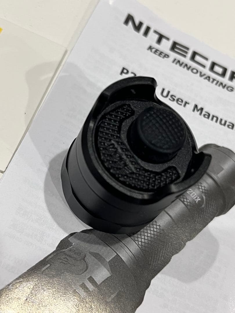 NITECOREナイトコア　P20ix タクティカルフラッシュライト4000lm