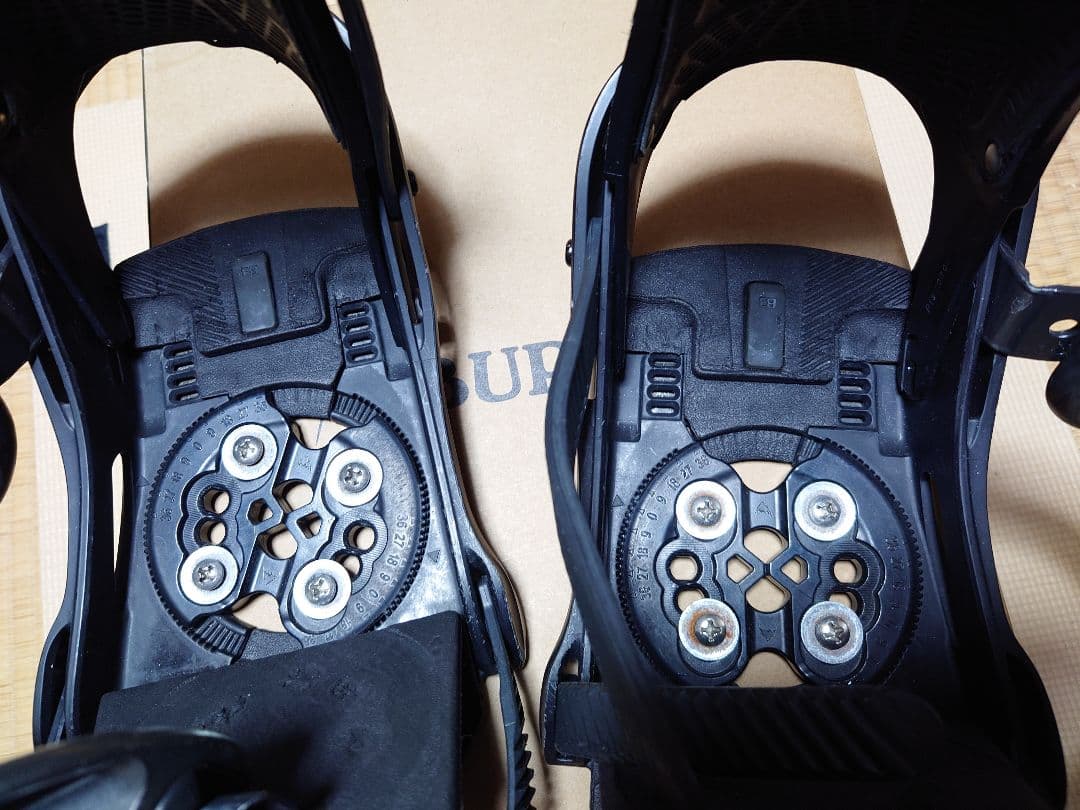 さる Burton Malavita Mサイズ 20年モデル