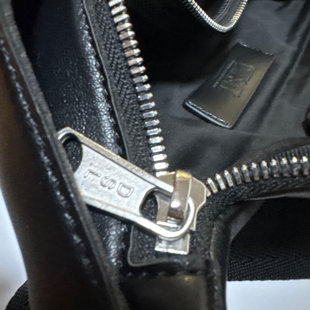 【価格 37,400円】【極美品】ディーゼル ウエストバッグ レザー