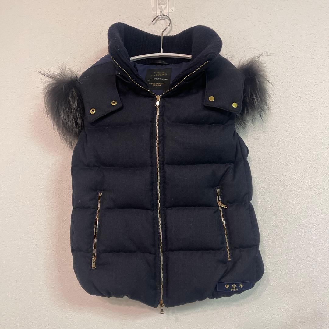 3/18まで　タトラス　ダウンベスト