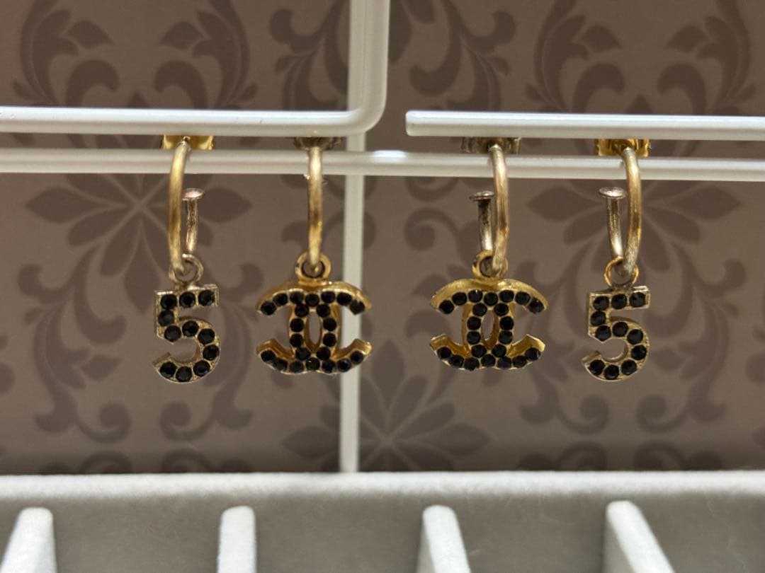 正規品♡シャネルロゴピアス ココマーク/no.5 CHANELゴールド黒ブラック