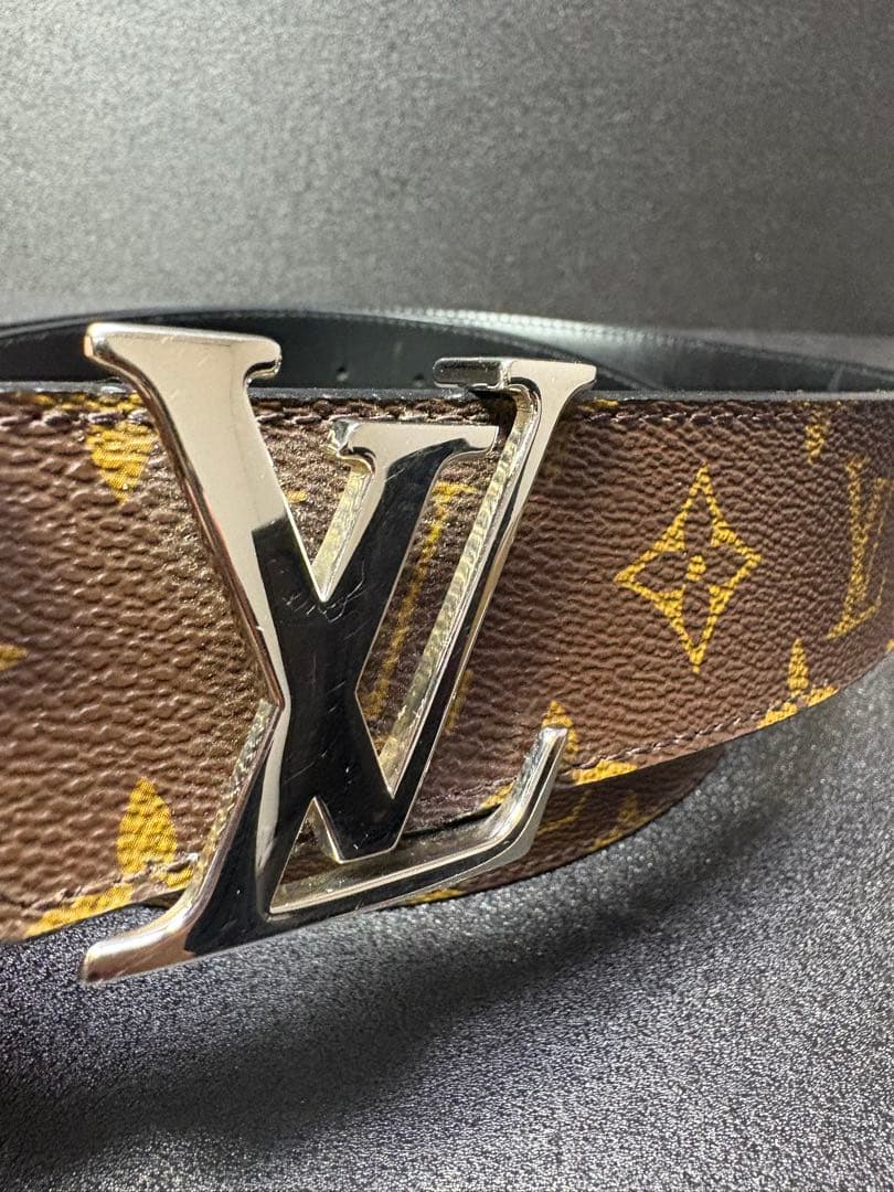 美品 LOUISVUITTONベルト モノグラム LV イニシャル サンチュール