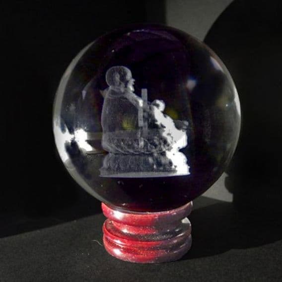 布袋尊 水晶 彫刻 台付 化粧箱付