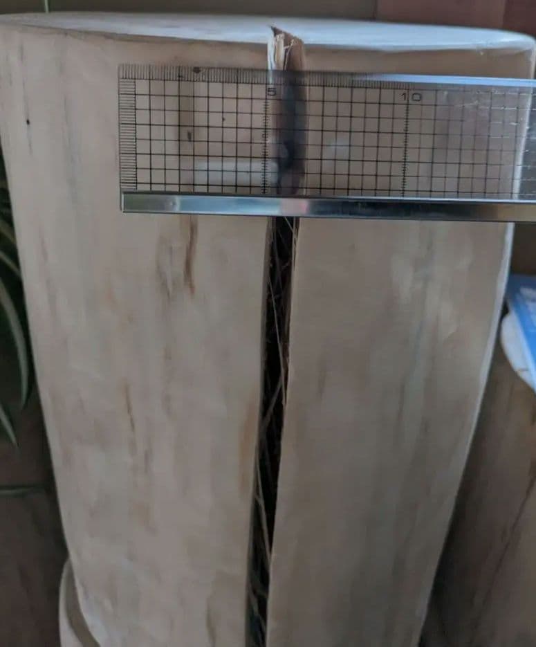 【H-101】 ヒノキ　檜　丸太　椅子　イス　テーブル　花台　飾り台　送料無料