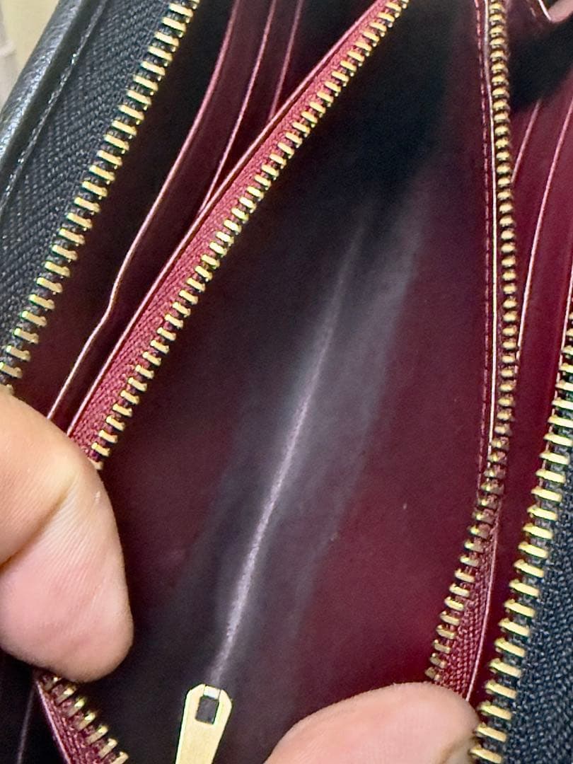 ロエベ LOEWE ラウンドファスナー 長財布 アナグラム