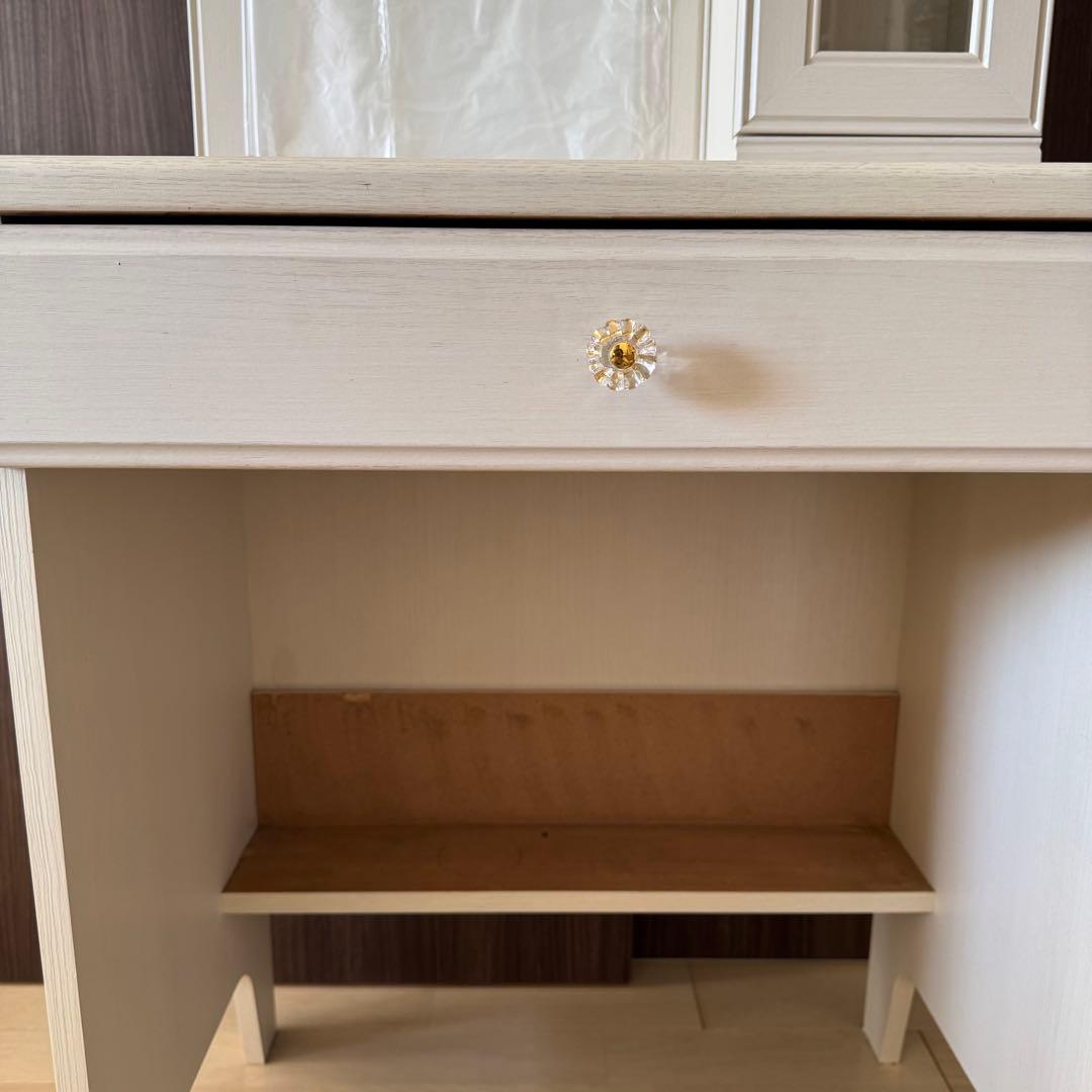 ニトリ　ドレッサー　椅子は付きません(フェリベーネ FEL1360 WH)