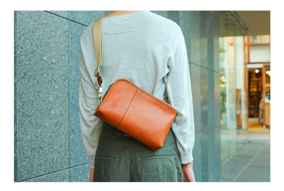 WILDSWANS COLLIER ボディバッグ