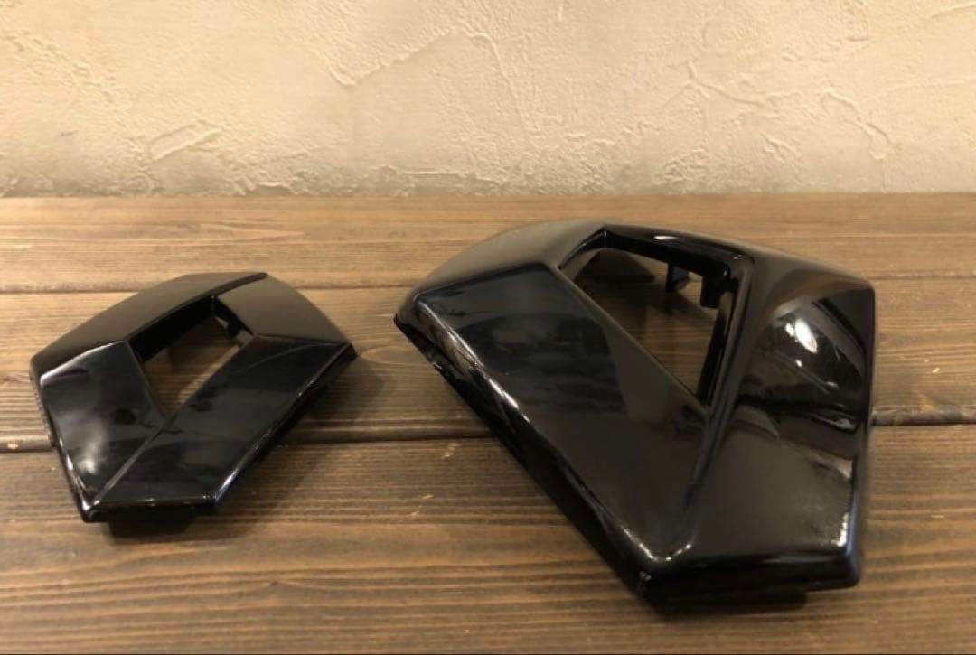 ルノー ルーテシア4/キャプチャー エンブレム前後セット 黒
