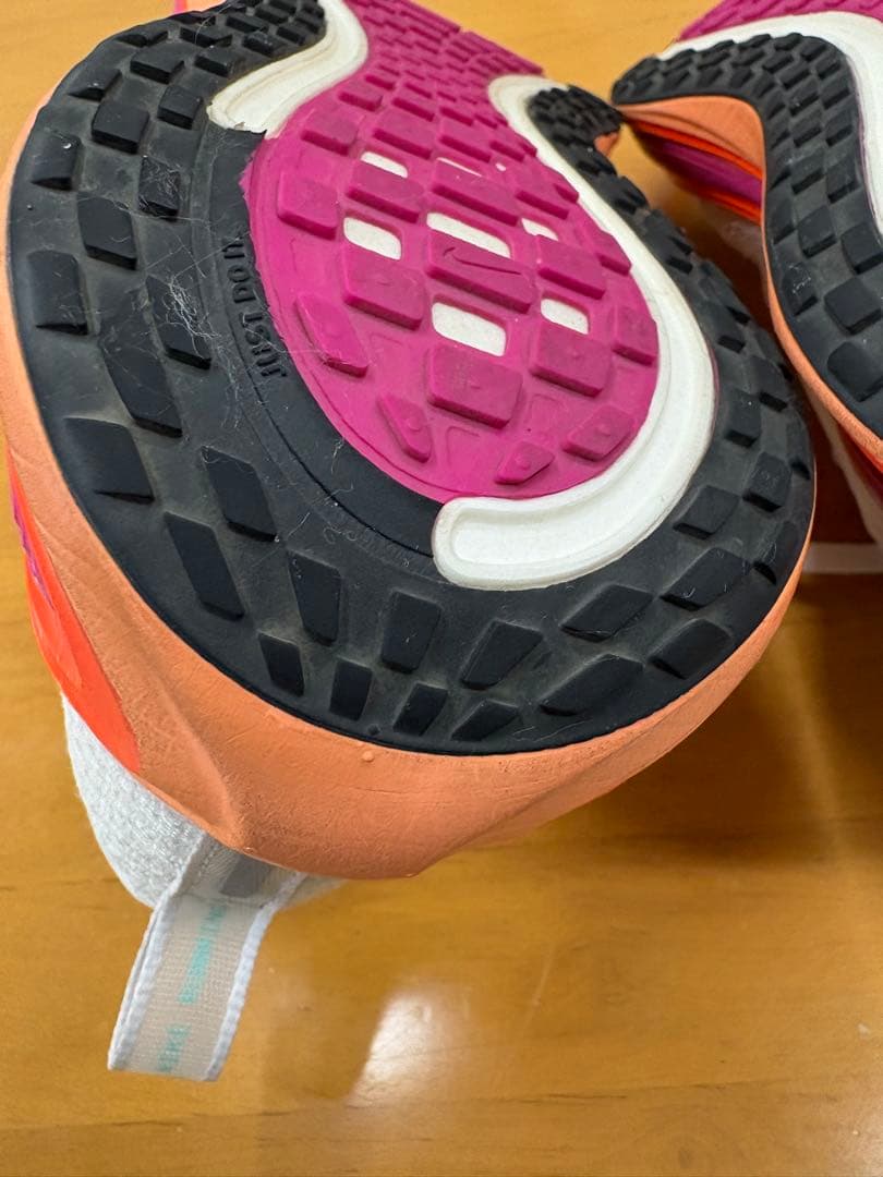 Nike ボメロプラス24 レディース