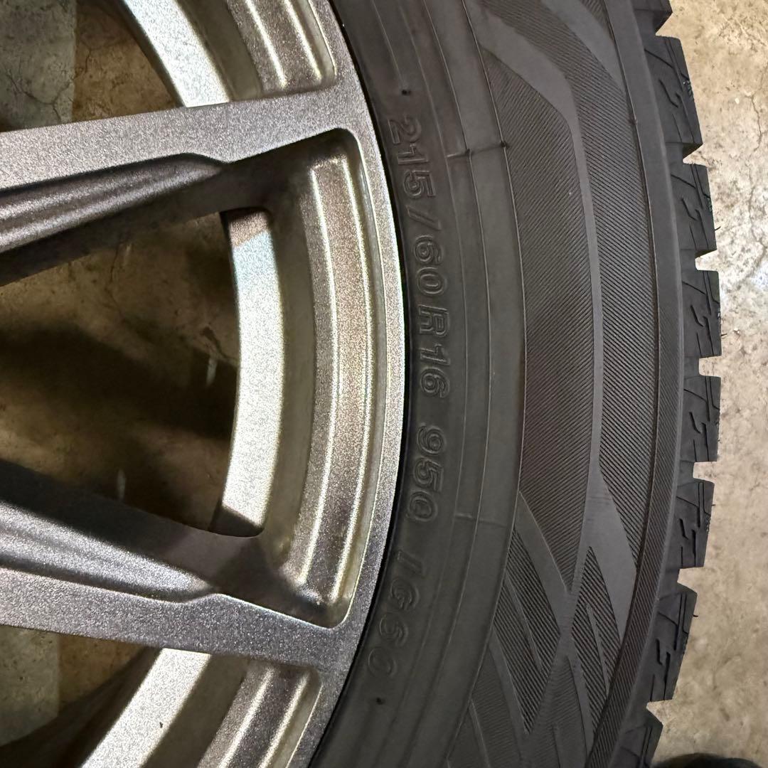 送料込み！ WR-V 215/60R16スタッドレス ヨコハマ　アイスガード