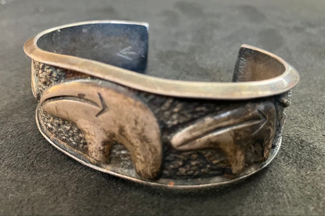 NAVAJO スターリングシルバー バングル