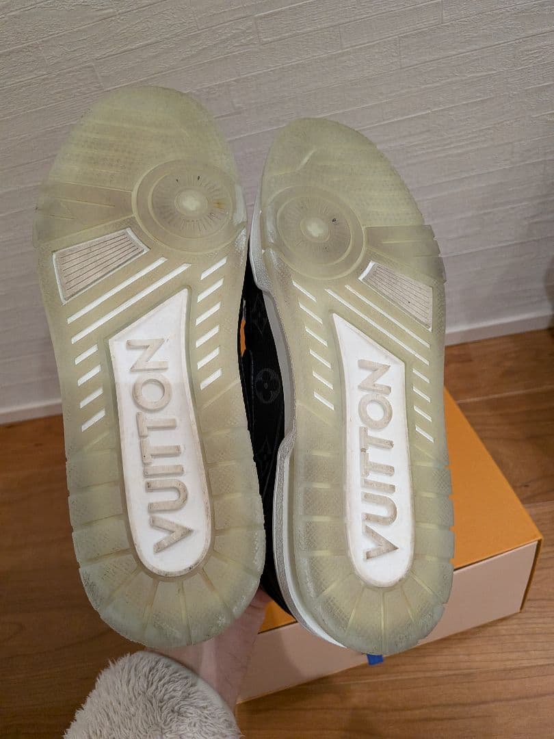 Louis Vuitton ブラックスニーカー