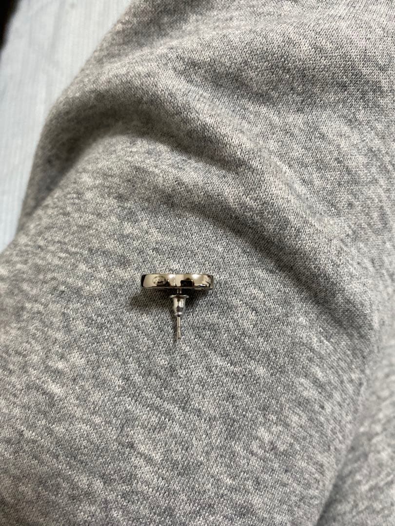 CHANEL シルバー ロゴピアス