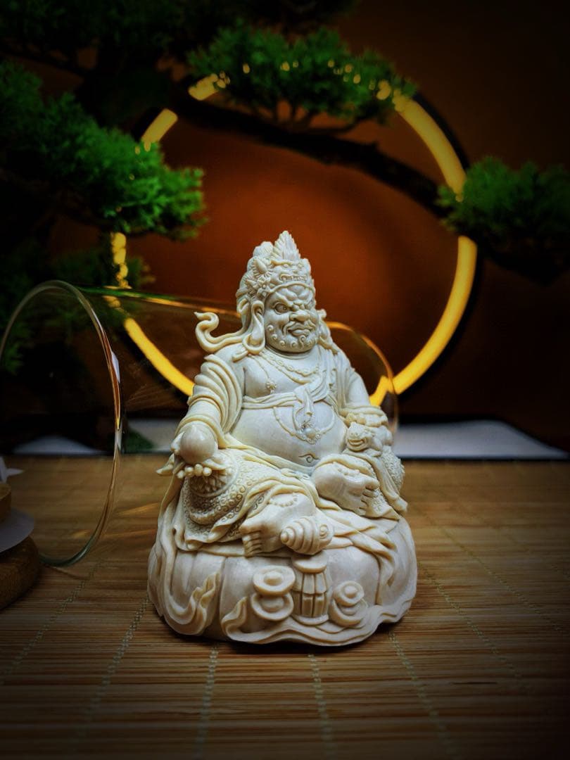 天然マンモス牙美しい手作り彫刻　1黄財神　置物