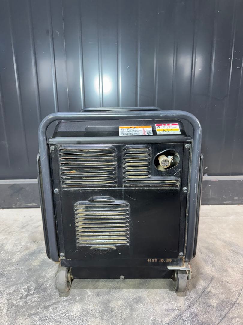 【新古品】インバーター発電機 発電機 デンヨー GE-2500SS-IV
