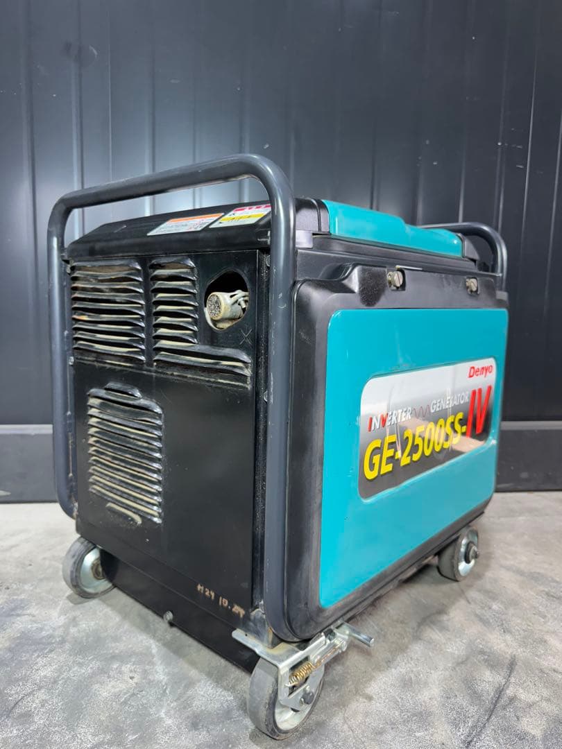 【新古品】インバーター発電機 発電機 デンヨー GE-2500SS-IV