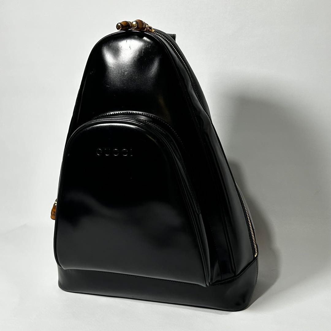 【良品】 GUCCI バンブー エナメル ボディーバッグ ロゴ型押し 黒 OLD