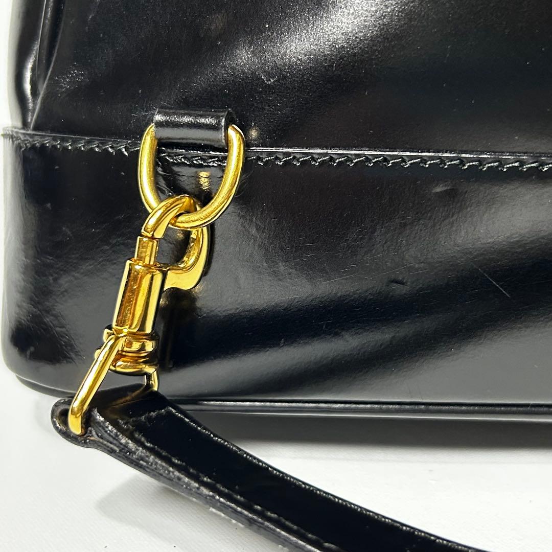 【良品】 GUCCI バンブー エナメル ボディーバッグ ロゴ型押し 黒 OLD