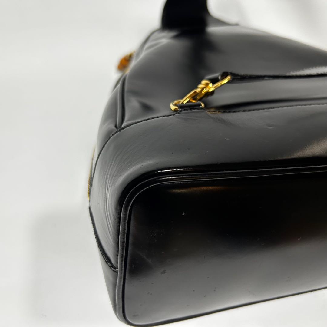 【良品】 GUCCI バンブー エナメル ボディーバッグ ロゴ型押し 黒 OLD