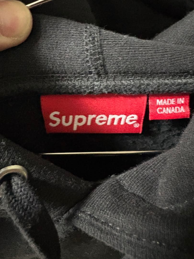 【OSA】Supreme ブラック パーカー　スモールボックスロゴ