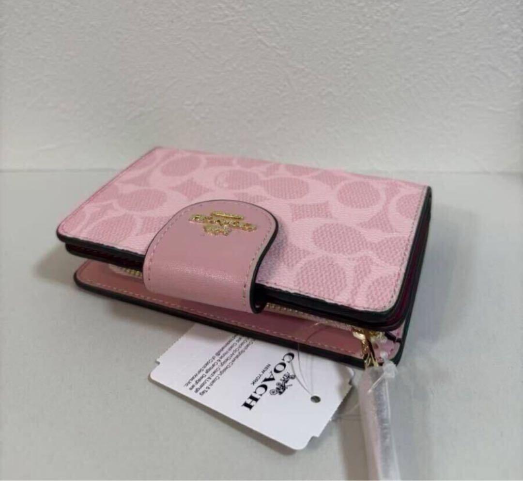 COACH 二つ折り財布　ピンク
