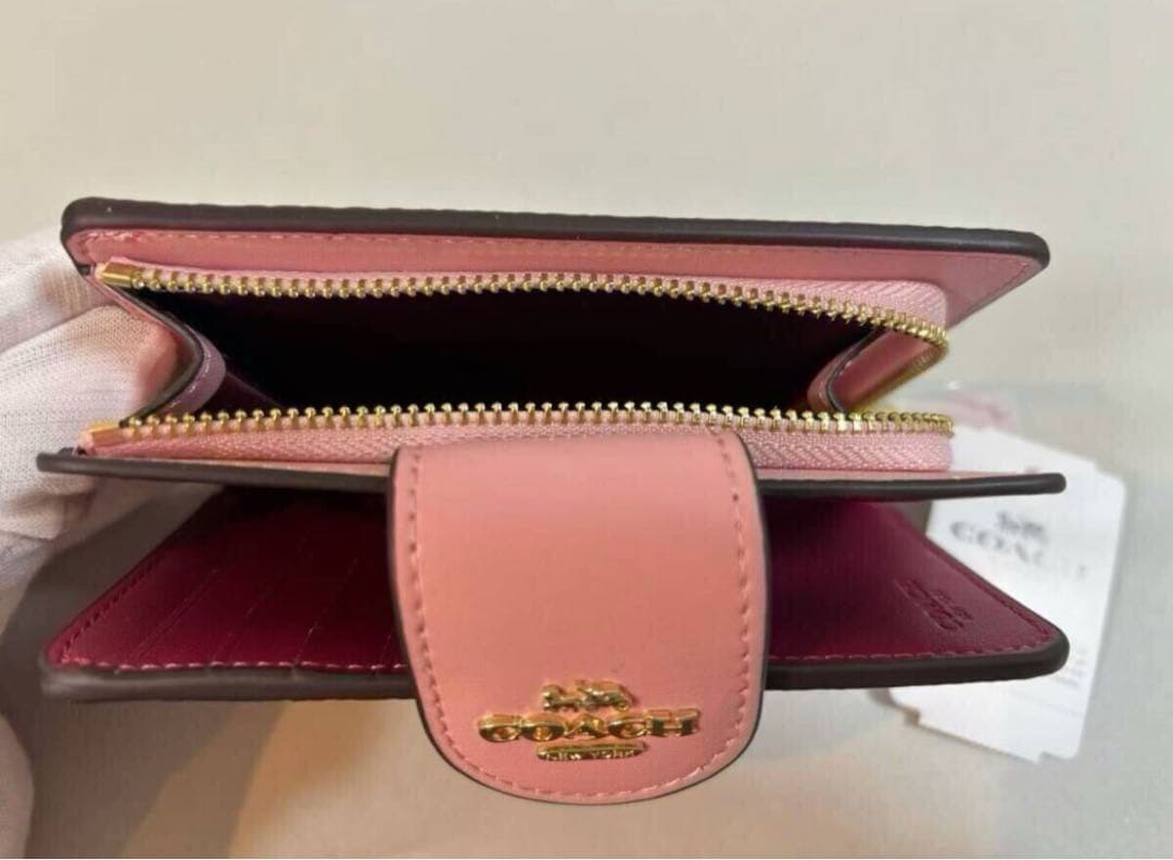 COACH 二つ折り財布　ピンク
