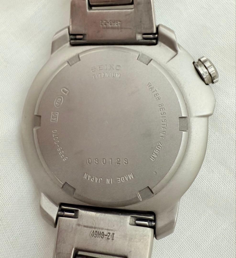 SEIKO 8F56-0070 チタン20気圧防水 日本製 廃盤モデル