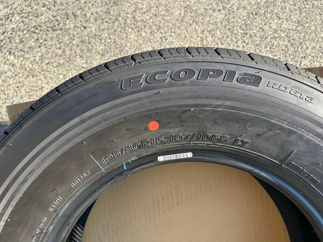 【moto】①2本分ハイエース ブリヂストン 195/80R15 新車外