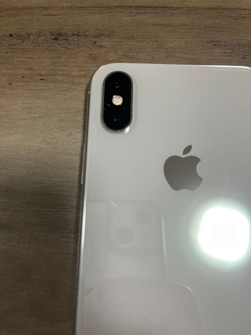 iPhone Xs ホワイト