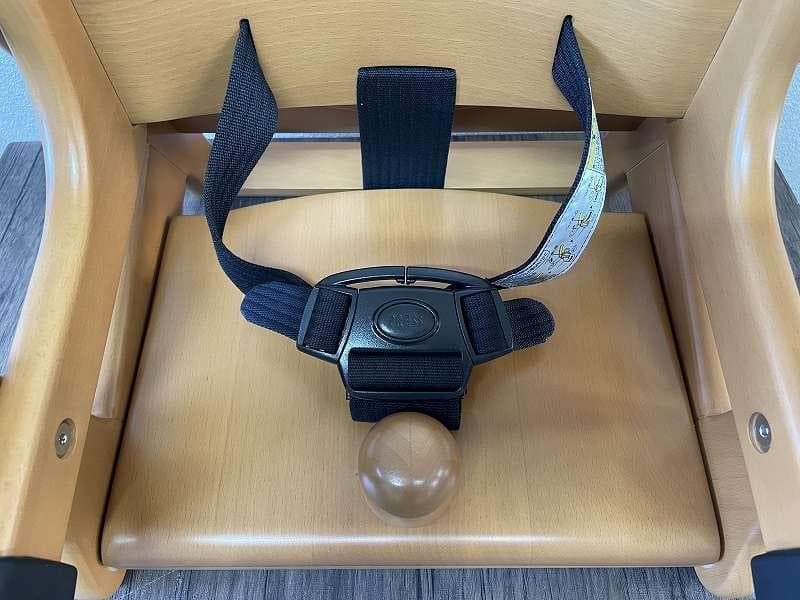 ②【美品】コンビ　ブースターシート　BU11　幼児補助イス