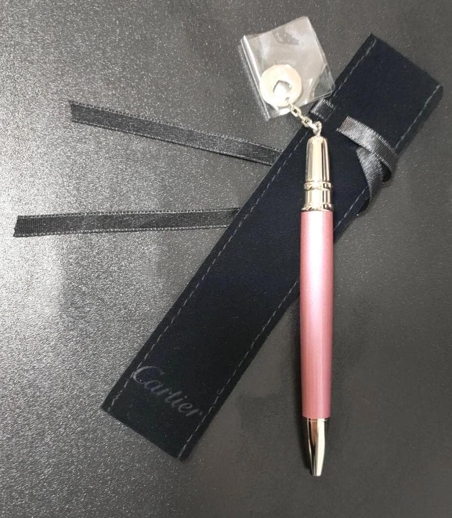 新品 チャーム ドゥ カルティエ Cartier ハートチャーム ボールペン