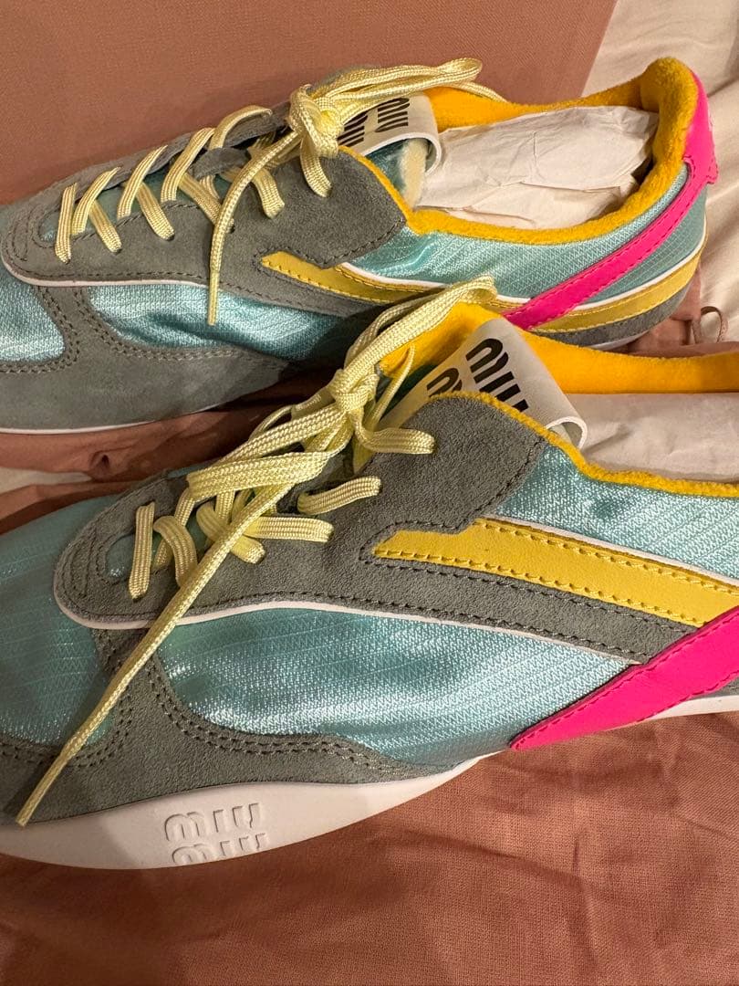 ぴょんす専用！！！miu miu スニーカー メンズサイズ