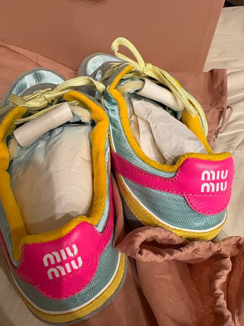ぴょんす専用！！！miu miu スニーカー メンズサイズ